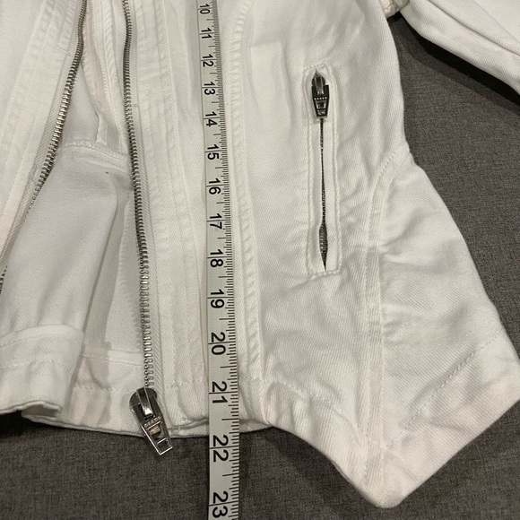 NWT White denim jacket - Picture 6 of 9